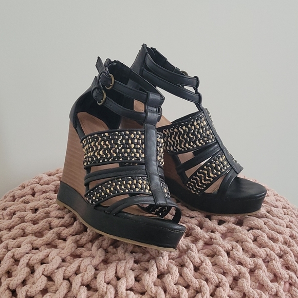 Aldo woven & wooden wedges - Picture 1 of 10